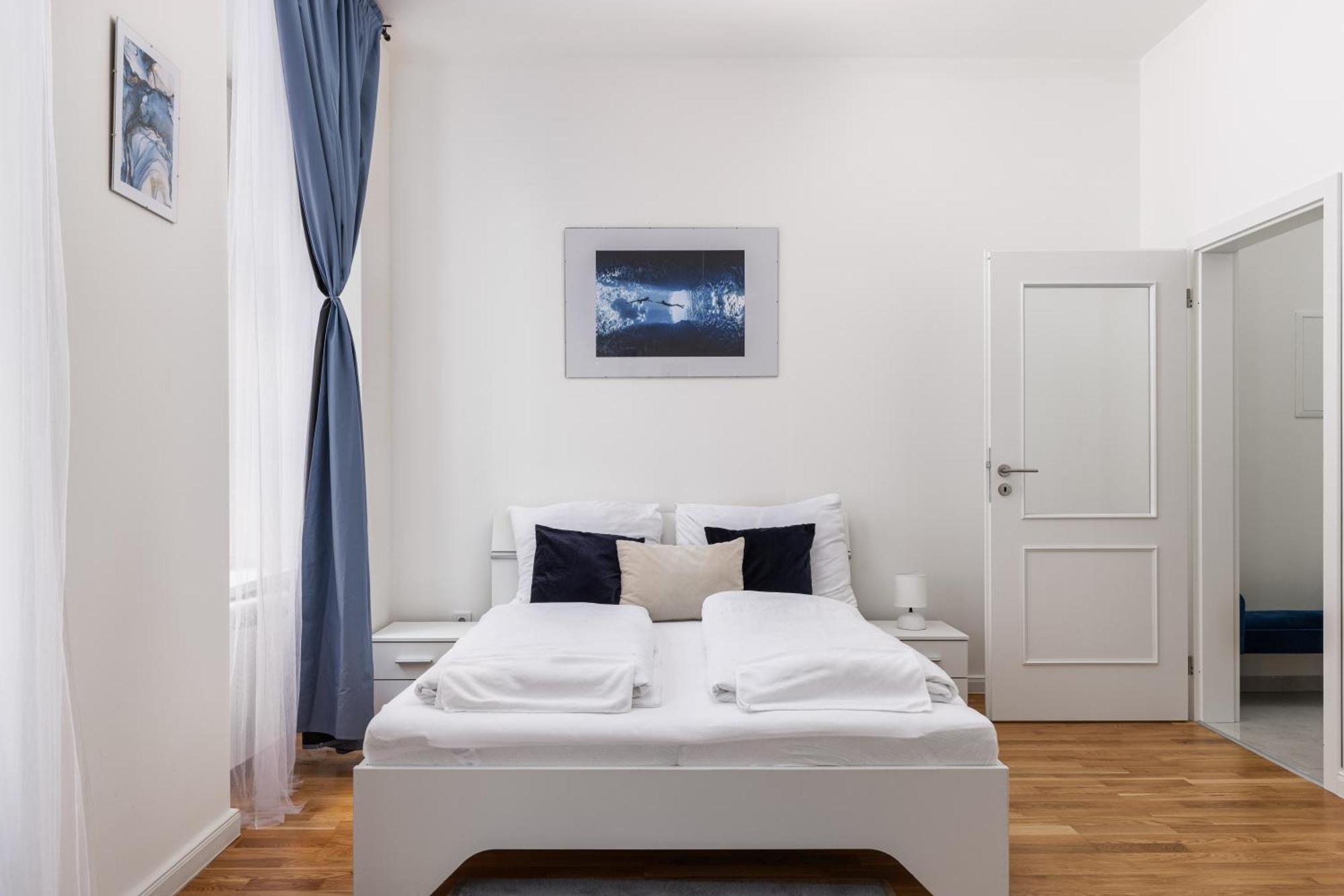 Stay2Gether Blue Vibe Studio - Metro Florenc Prague Extérieur photo